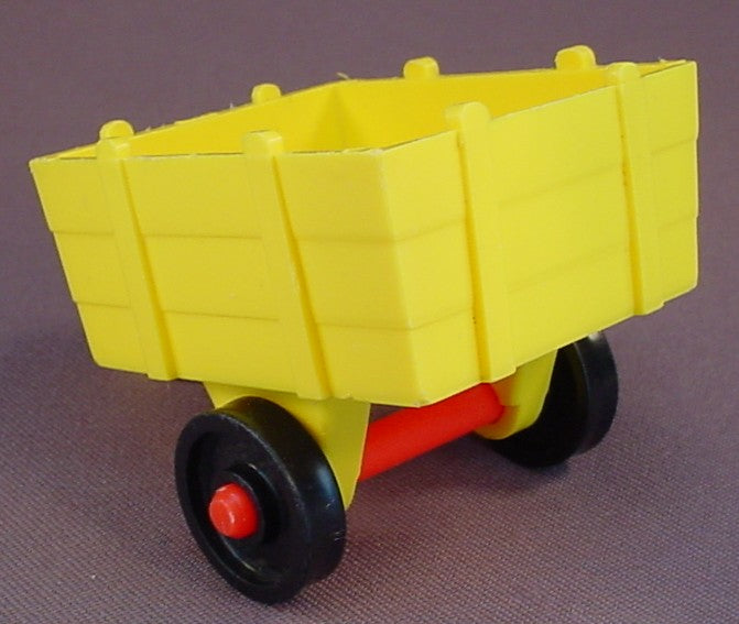 Fisher Price Vintage Yellow Hay Wagon Trailer With Red Axle Hitch To Attach To Tractor 915 Farm