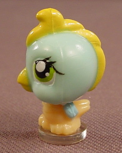 Littlest Pet Shop #T13 Teeniest Tiniest Teensies Light Blue Parakeet Bird With A Yellow Comb, LPS