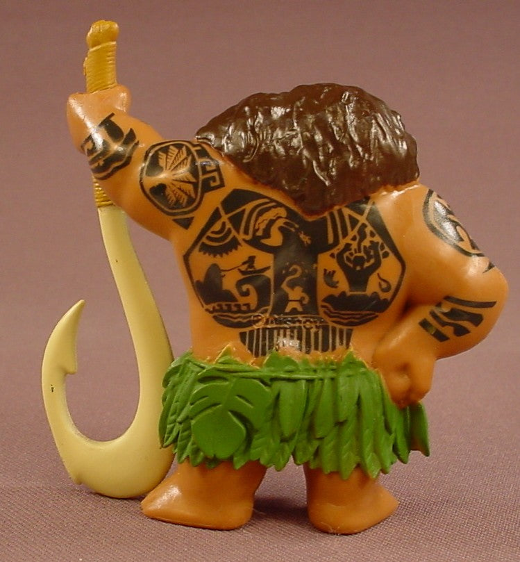 Disney Moana Maui The Demigod With His Magical Fish Hook PVC Figure, 3 1/4 Inches Tall, Figurine