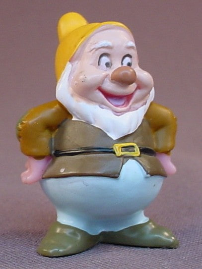 Disney Snow White Doc Dwarf With His Hands On His Hips PVC Figure, 2 Inches Tall, Dwarves Figurine