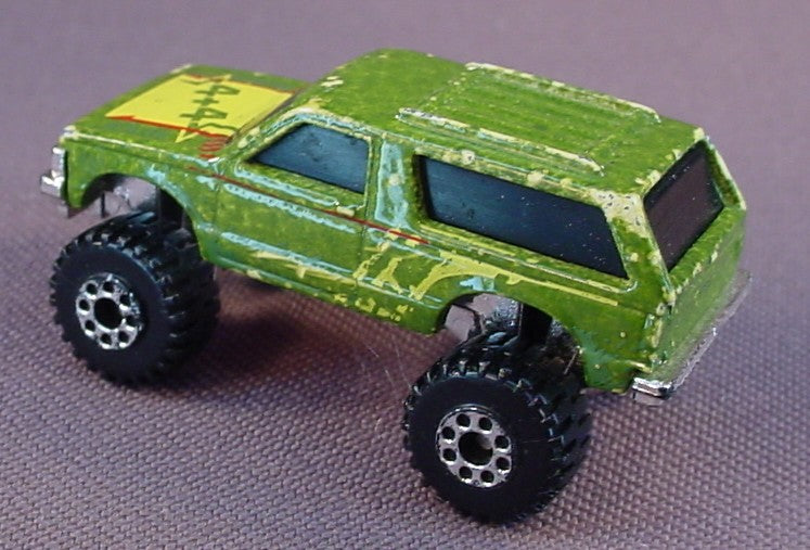 Micro Machines Hot Wheels Green Chevrolet S10 Blazer, Color Racer, 1980's, Diecast Metal, Die Cast, 1 7/8 Inches Long