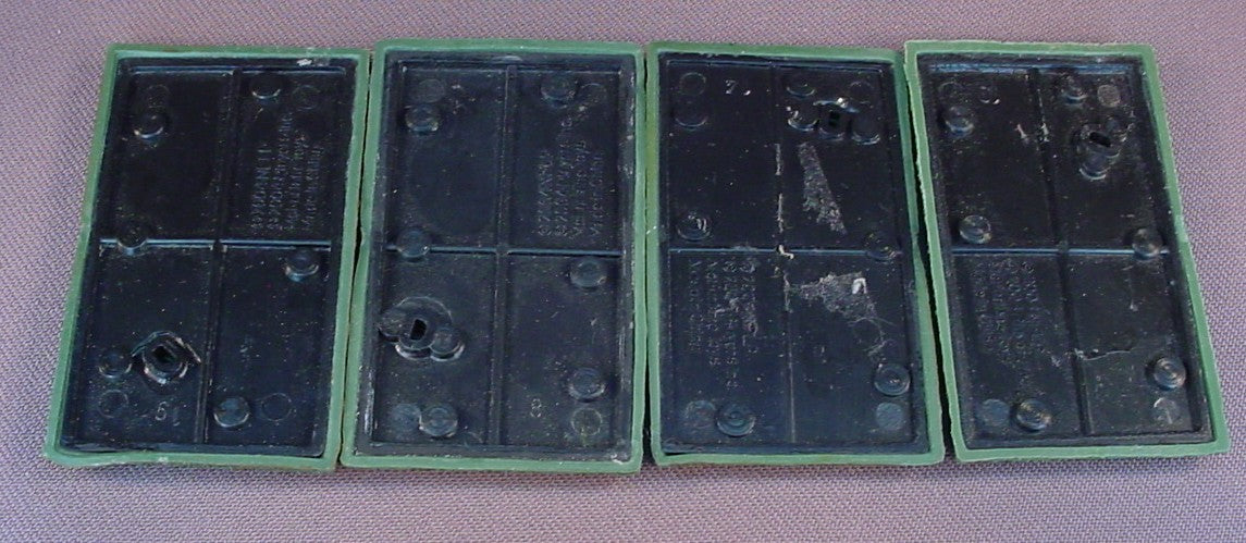 Mcfarlane Lot Of 4 NFL Turf Rectangular Bases Or Stands, 2 5/8 Inches Long, 2004