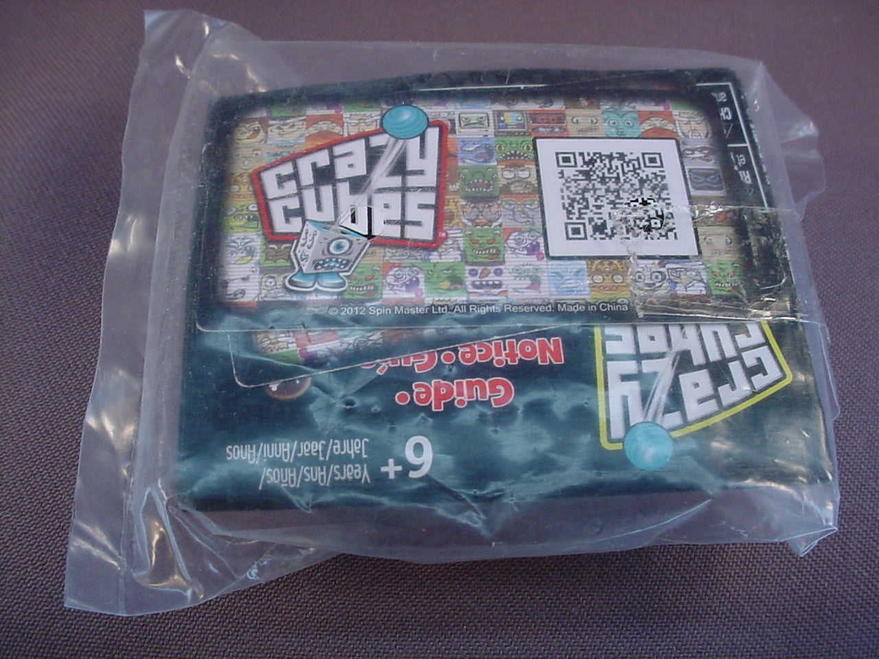 Crazy Cubes Bowling Battle 2 Figures And Accessories Sealed In The Bag, Spinmaster, Spin Master
