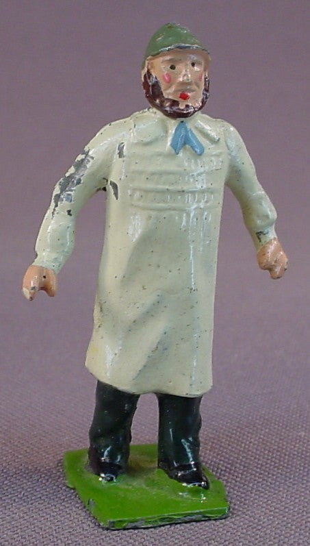 Britains Metal No 591 Dairyman Figure 2 1/8 Inches Tall, #591, Lead Farm Series, 1930's England