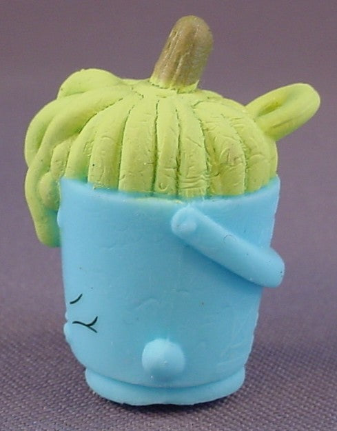 Shopkins Molly Mops Squeezable Flashlight Figure With A Keychain Loop, 1 1/2 Inches Tall