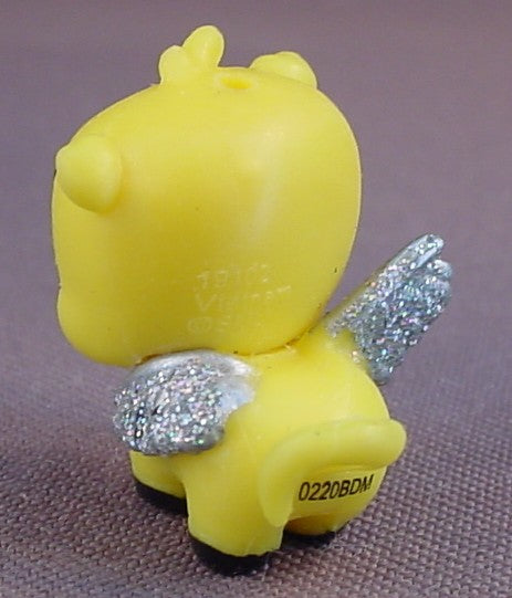 Hatchimals Yellow Pig With Silver Glittery Wings, 1 Inch Tall, Season 1, Colleggtibles, 2017 Spinmaster, Spin Master