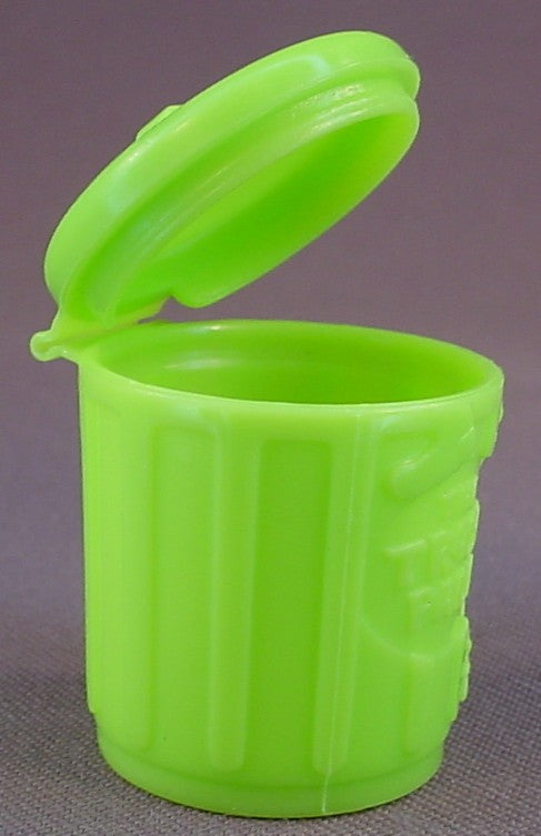 Trash Pack Trashies Green Garbage Can Container With A Lid That Opens, 1 1/2 Inches Tall, 2011 Moose