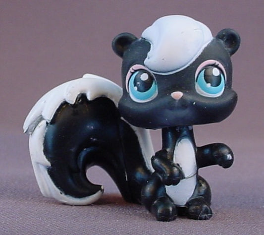 Littlest Pet Shop #85 Blemished Black & White Skunk With Blue Eyes, Pet Pairs, LPS, 2005 2007 Hasbro