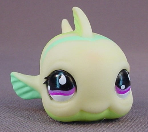 Littlest Pet Shop #1213 Blemished Yellow Fish With Purple Eyes, Light Green Stripes, Costco 20 Pk, LPS, 2009 Hasbro