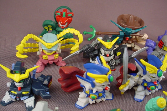 SD Gundam Lot Of 14 Mini PVC Figures & Parts, Not All Are Complete, 1 1/4 To 2 Inches Tall, Bandai