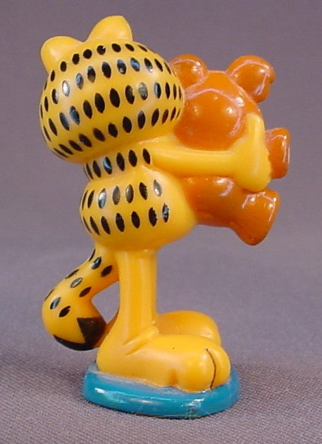 Garfield The Cat Hugging His Teddy Bear Pooky PVC Figure On A Base, 2 1/4 Inches Tall