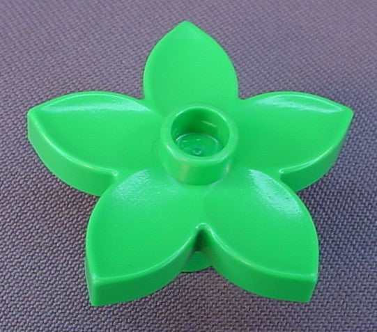 Lego Duplo 6510 Bright Green Flower With 5 Petals, Zoo, Strawberry Festival, Farm