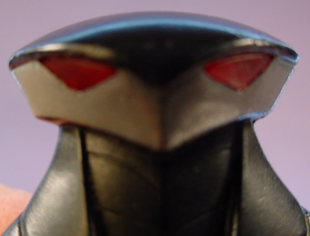 Batman The Brave And The Bold Black Manta Figure Toy, 4 1/8 Inches Tall, The Eyes Glow Red When The Button Is Pressed, Has An On Off Switch, The Arms Move, 2010 McDonalds