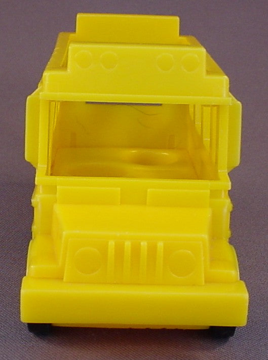 Fisher Price Vintage Yellow 4 Seat School Bus, 2550 Little People School, 4 Seater, LP