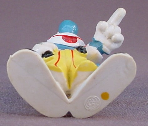 Smurf Clown Pointing His Finger PVC Figure, Yellow Pants With Black Suspenders, #20033, 1978 Peyo Schleich, Smurfs, Vintage, Figurine, Has Cracking In The Paint On His Hat, Mustard Yellow Or Orange Dot