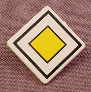 Playmobil White Diamond Shaped Sign With A Yellow Square Sticker