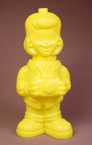 Burger King 1995 Kids Club Coolers Snaps Yellow Kid Vid Figure