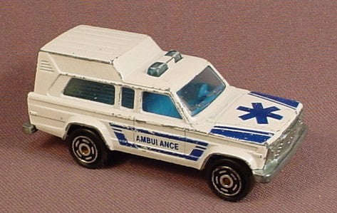 Majorette Jeep Cherokee Ambulance