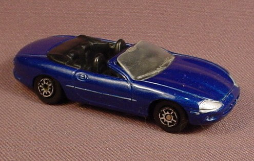 Maisto Jaguar XK8 Convertible