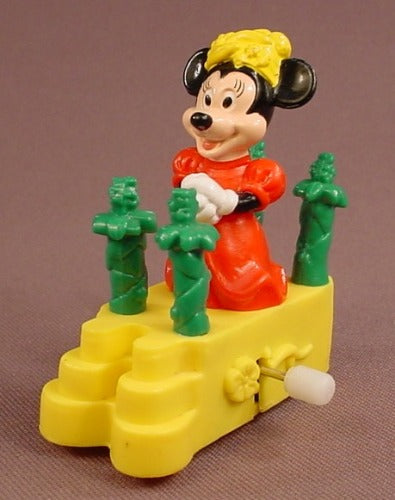 Disney Minnie Mouse Riding A Wind Up Parade Float
