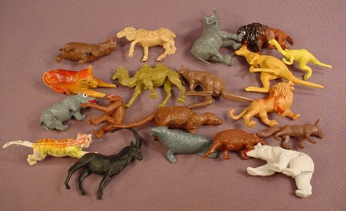 Lot Of 19 Vintage Made In Hong Kong Wild Animal Figures