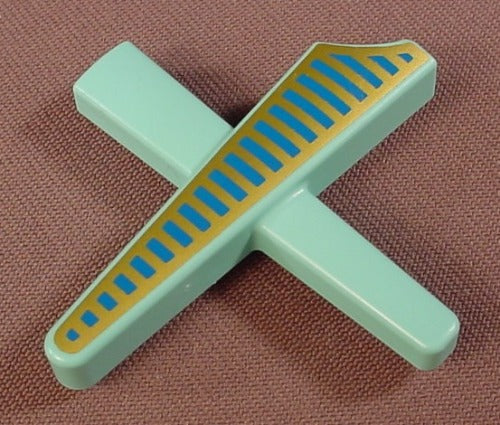 Playmobil Light Or Aqua Blue X Shaped Spear Or Arrow Quiver