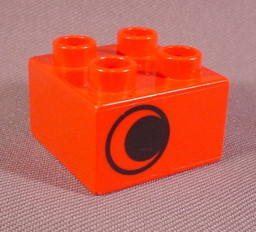 Lego Duplo 3437 Red 2X2 Brick Printed With Eye With Solid Pupil