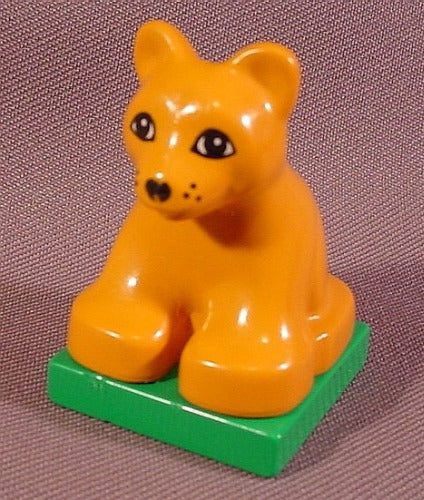 Lego Duplo 2275 Lion Cub Animal Figure On Base With Eyes Pattern