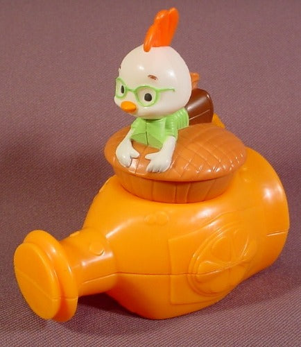 Mcdonalds 2005 Chicken Little In Whizzer Car Toy