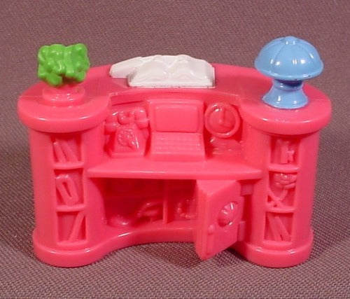 Fisher Price Sweet Streets 2001 Pink Hotel Reception Desk, 2 3/8" L