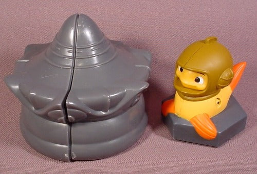 Mcdonalds 2005 Chicken Little, Pull Back Fish Out Of Water Toy