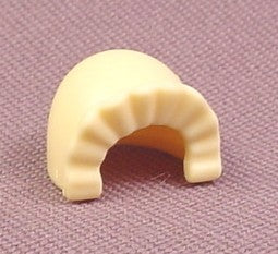 Playmobil Light Yellow Or Cream Baby Bonnet With Ruffled Front