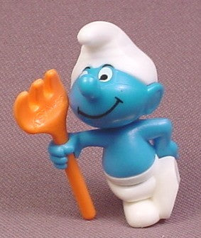 Kinder Surprise 1997 Smurf with Pitchfork, K97N68