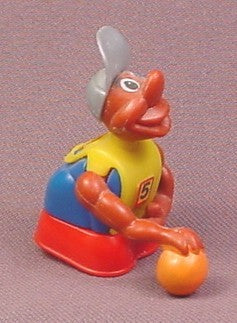 Kinder Surprise 2002 Basketball Player, Red Base, K02N92C