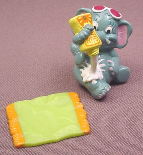 Kinder Surprise, 1995 Elephants at The Beach, Cream Tropical, #8