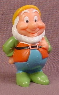 Disney Snow White Happy With A Big Smile On His Face PVC Figure, 2