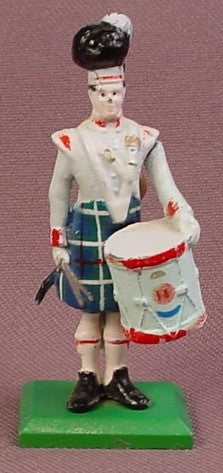 Ross-Shire Buffs #9 Metal 2 3/8 Inch Tall Scottish Drummer Soldier,