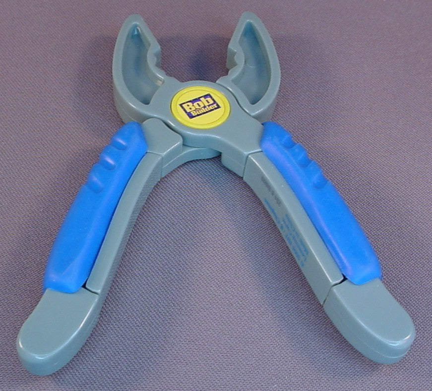 Bob The Builder Set Of 3 Tools With Rubber Grips, 2005 Learning Curve, The Hammer Is 6 Inches Long, Hammer Screwdriver & Pliers