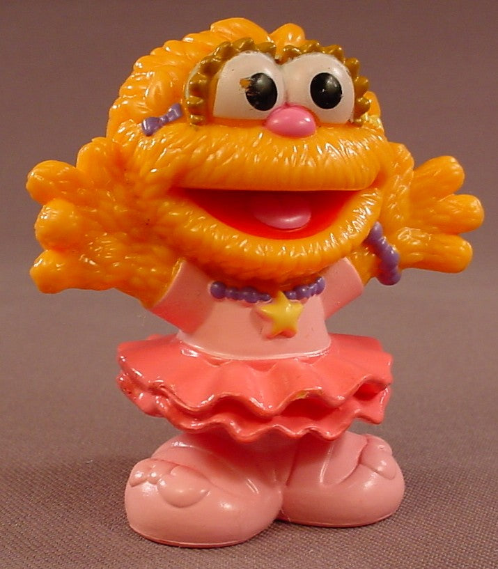 Sesame Street Workshop Zoey In A Pink Dance Or Ballerina Outfit PVC Figure, C-082B, 2010 Hasbro