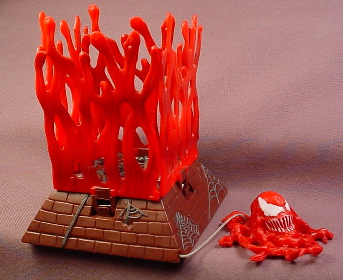 Spider-Man Carnage Spring Loaded Trap With Flame Wall, 4 Sides Fold Down & Flip Up