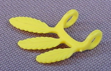 Playmobil Yellow Triple Feather Decoration For A Spear Or Lance, Feathers, 3250 3396 3732 3733 3811