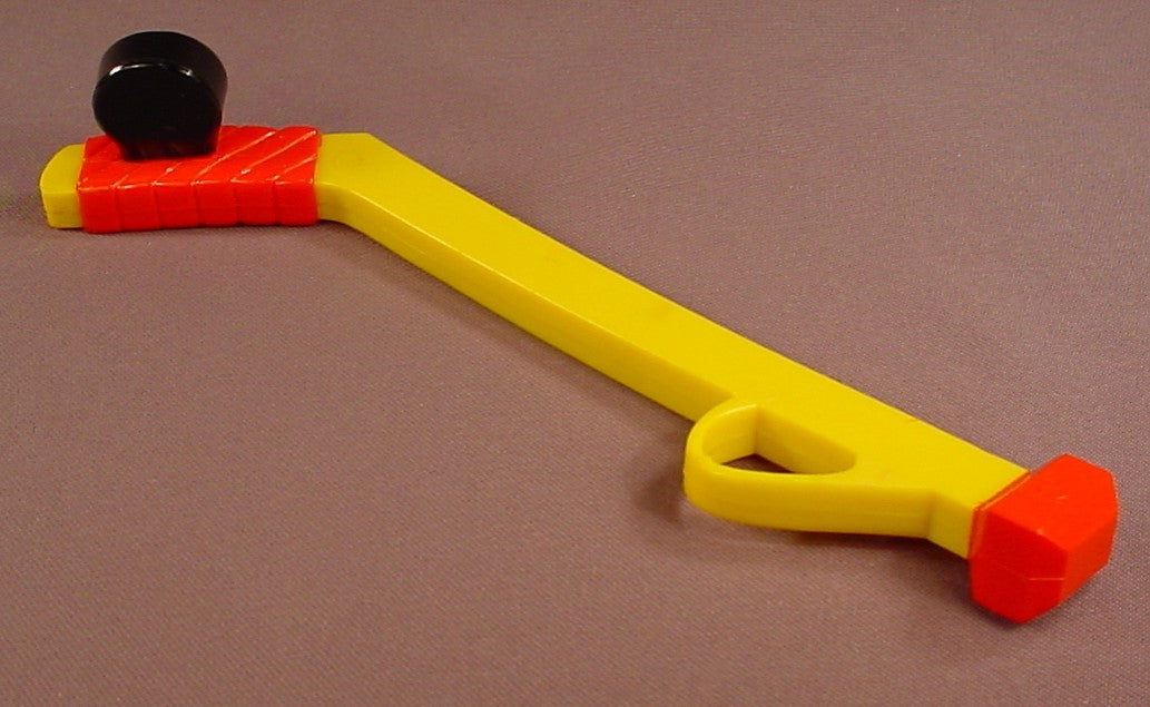Mr Potato Head Yellow & Red Hockey Stick With A Black Puck, Limited Edition Hockey Player #02265, 2003 Playskool