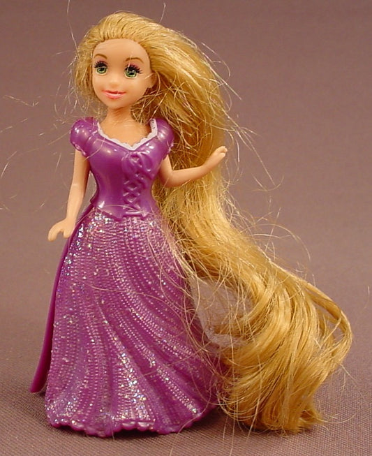 Disney Princess Magiclip Rapunzel Doll Figure With A Glittery Purple Clip On Dress, The Doll Is 3 1/2 Inches Tall, 2009 Mattel