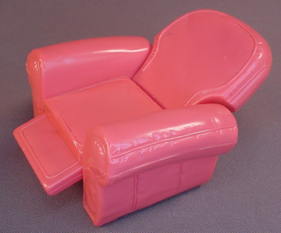 Fisher Price Loving Family Dollhouse 2005 Pink Recliner Easy Chair With Footrest, 3 1/4 Inches Tall, H7019 Loving Family Living Room