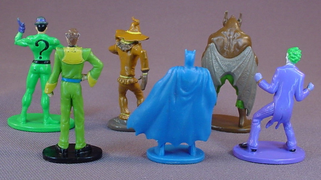 Batman DC Comics Lot Of 6 PVC Figures On Bases, Batman Is 1 3/4 Inches Tall, Joker Riddler Scarecrow Man-Bat Ra's Al Ghul