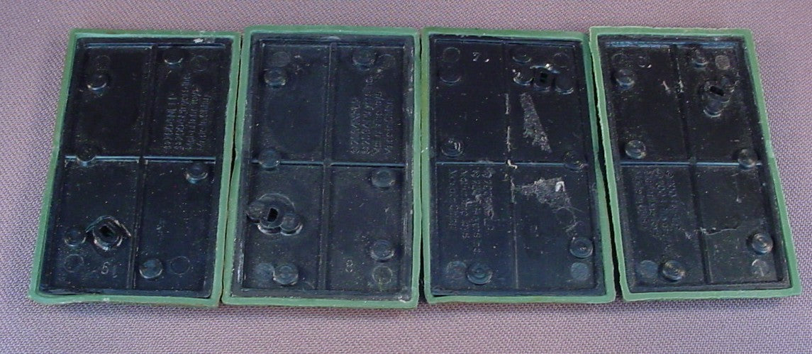 Mcfarlane Lot Of 4 NFL Turf Rectangular Bases Or Stands, 2 5/8 Inches Long, 2004