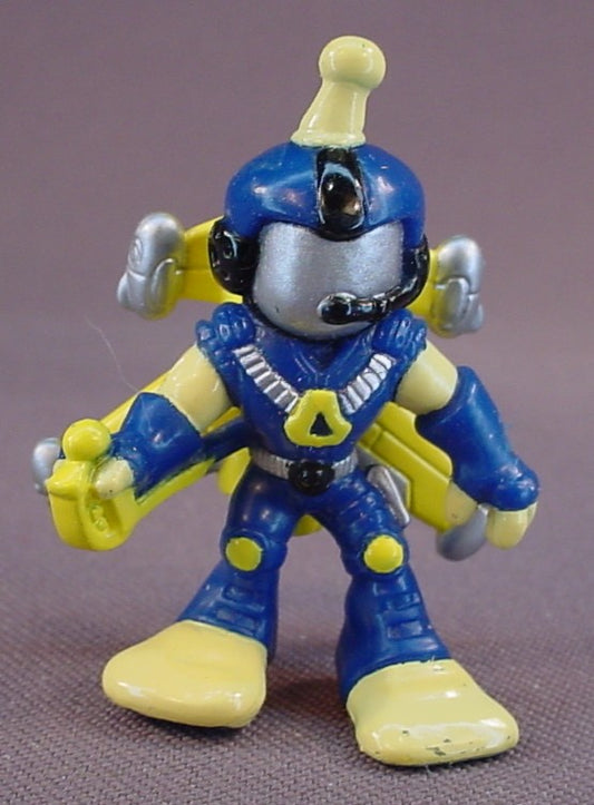 Fisher Price Mini Rescue Heroes Spaceman Or Astronaut PVC Figure, 1 3/4 Inches Tall, Micro Adventures, 2004 Mattel