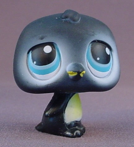 Littlest Pet Shop #389 Blemished Black Penguin Bird With Blue Eyes, Represents Alaska From The All Around The World Series