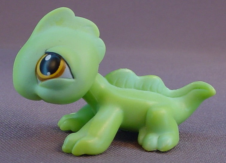 Littlest Pet Shop #97 Light Green Iguana With Yellow Or Gold Eyes, Portable Pets, LPS, 2004 Hasbro