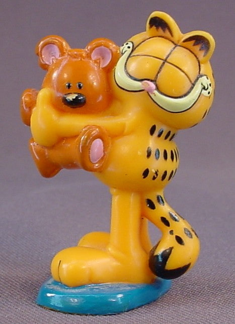 Garfield The Cat Hugging His Teddy Bear Pooky PVC Figure On A Base, 2 1/4 Inches Tall
